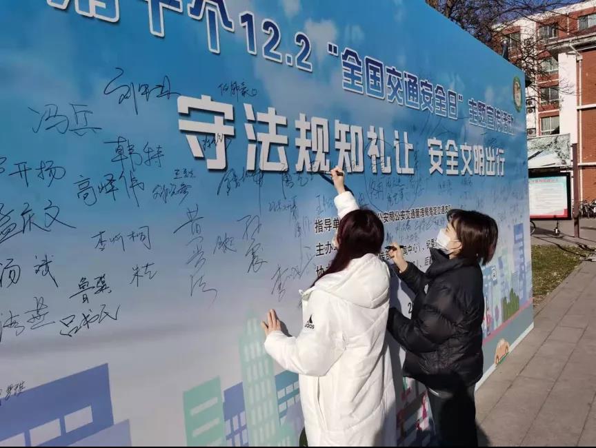 b6abcd2e5dce42c68971ae7d06efa103.jpg b6abcd2e5dce42c68971ae7d06efa103.jpg