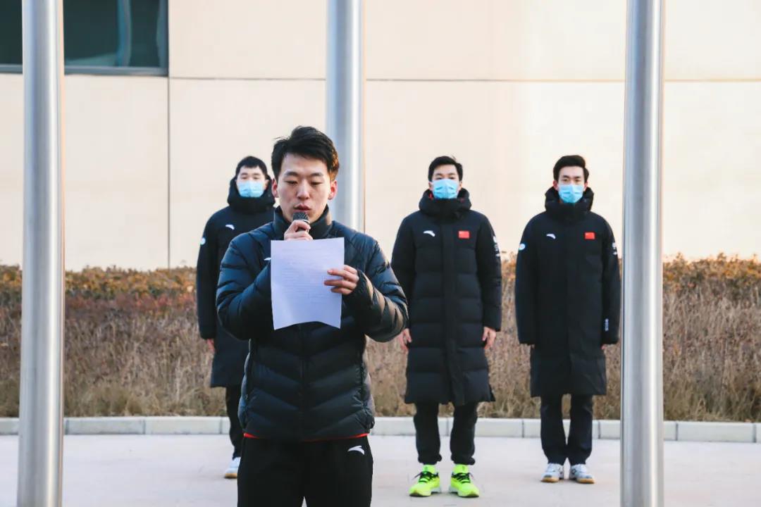 7047bb161c5f41bf919db52e6cebeac5.jpg 7047bb161c5f41bf919db52e6cebeac5.jpg