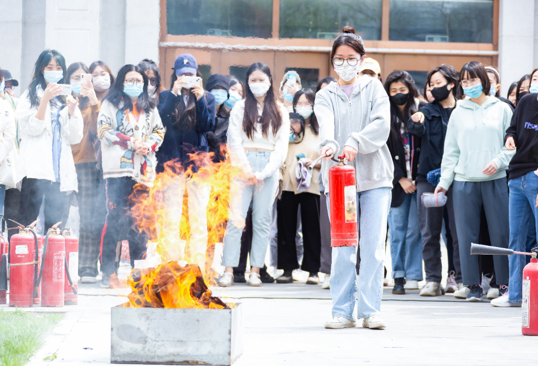 3014a89db143473cbed4e204074ede09.png 3014a89db143473cbed4e204074ede09.png